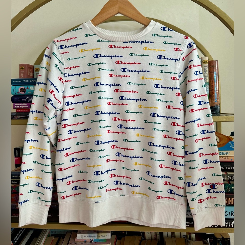 Champion Powerblend Multicolor All Over Logo Sweater 👕🎨